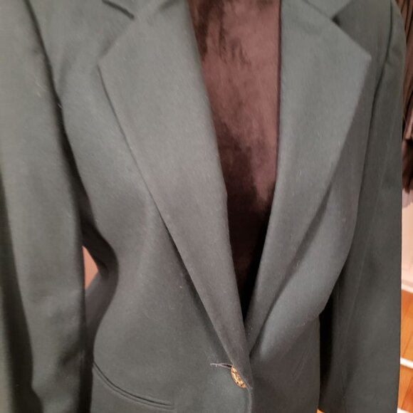 Sag Harbor Wool Blazer - Picture 2 of 3